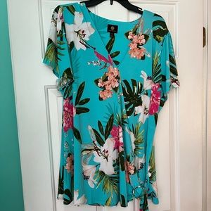 JM Collection Floral Top 3X New
